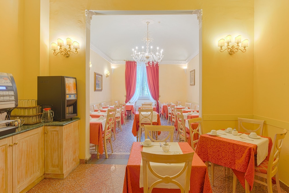 Hotel Donatello 32/44