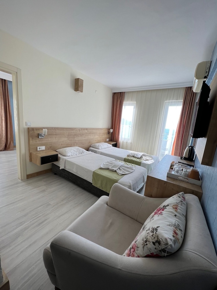 Ibrahim Bey Hotel 18/50