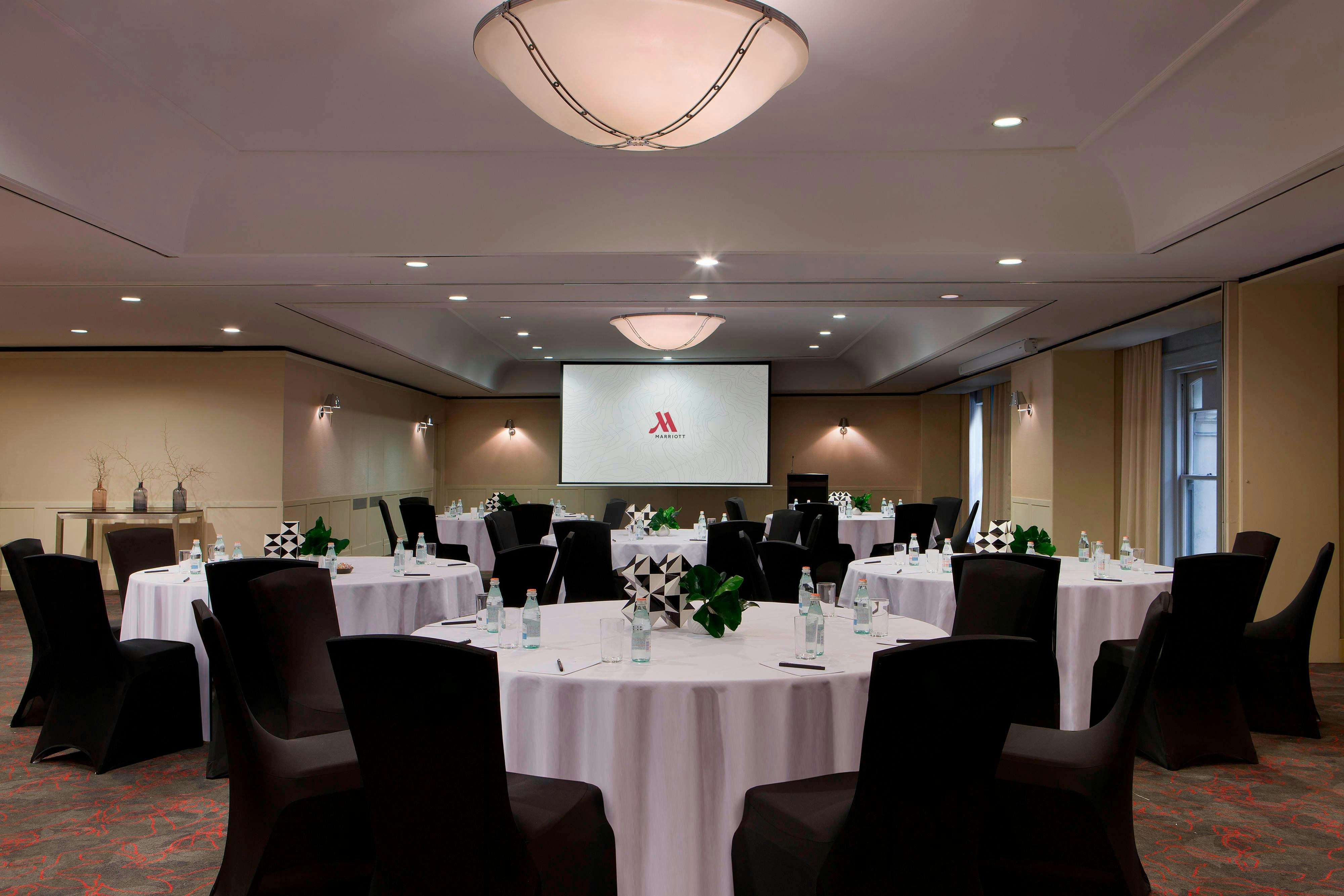 Sydney Harbour Marriott 48/53