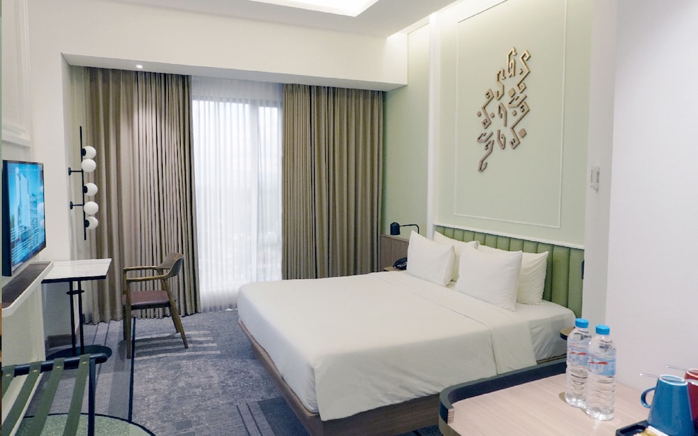 Luwansa Hotel and Convention Center 16/50
