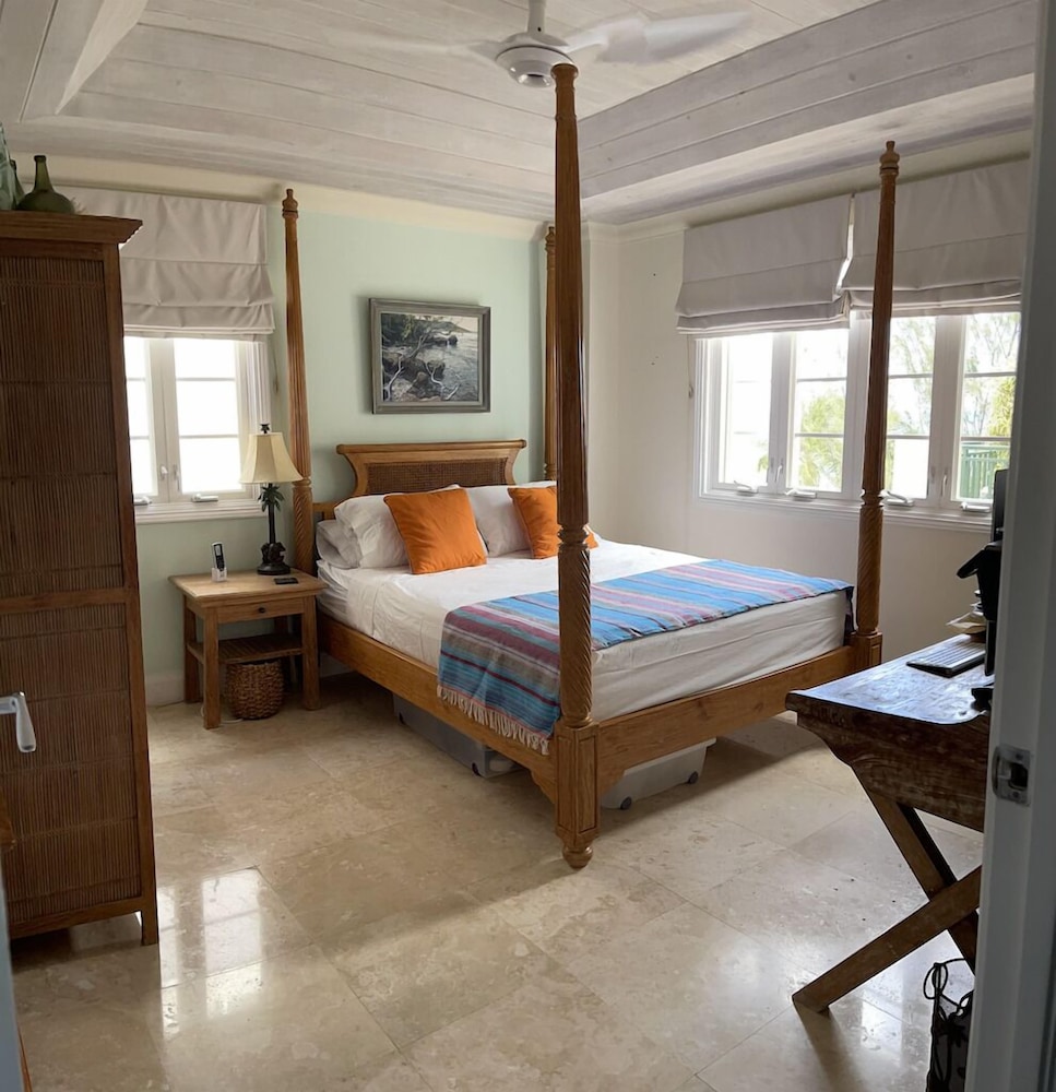 White Sands Beach Condos 6/50