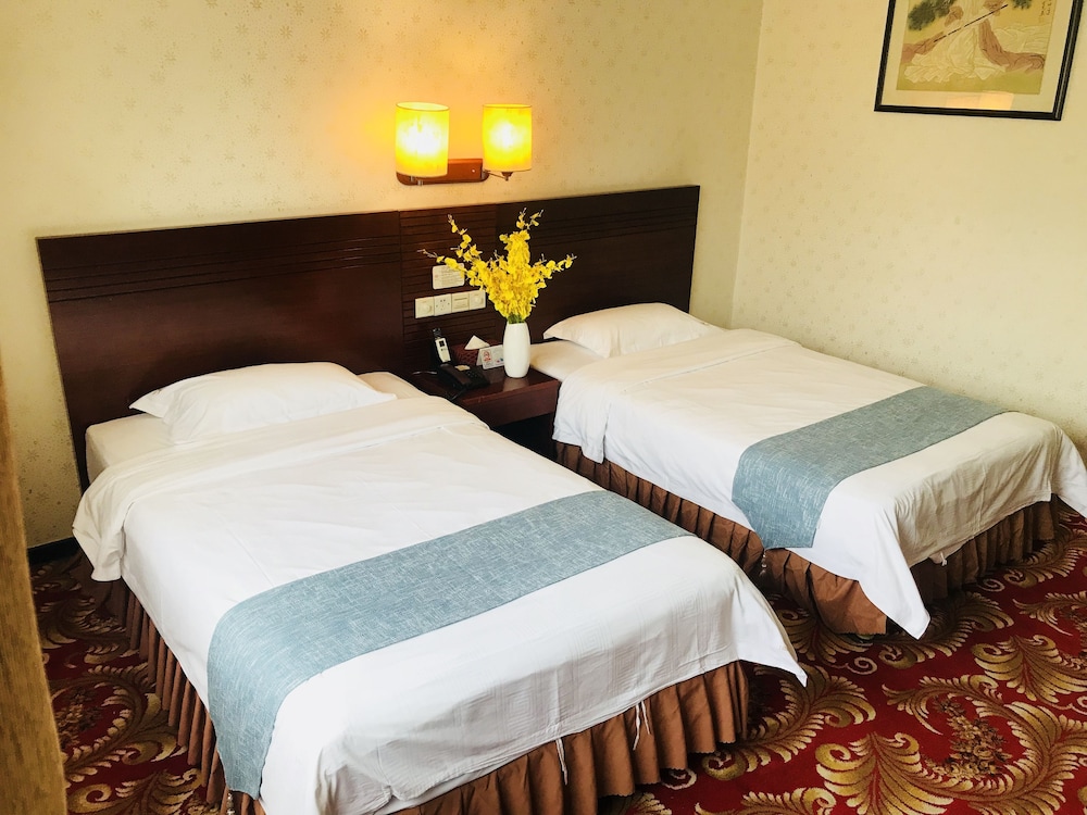 Pazhou Hotel 9/71