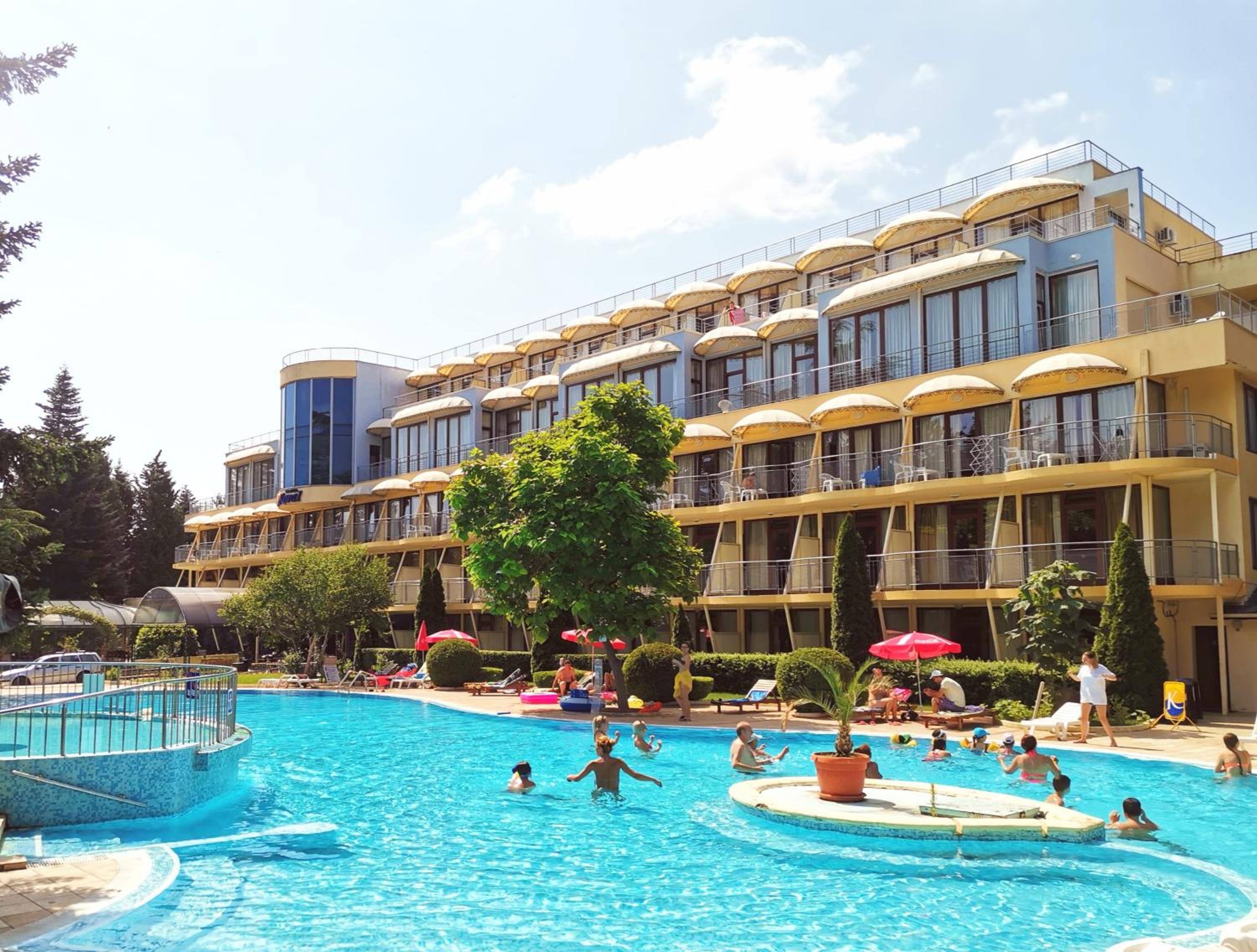 Koral Hotel 40/51