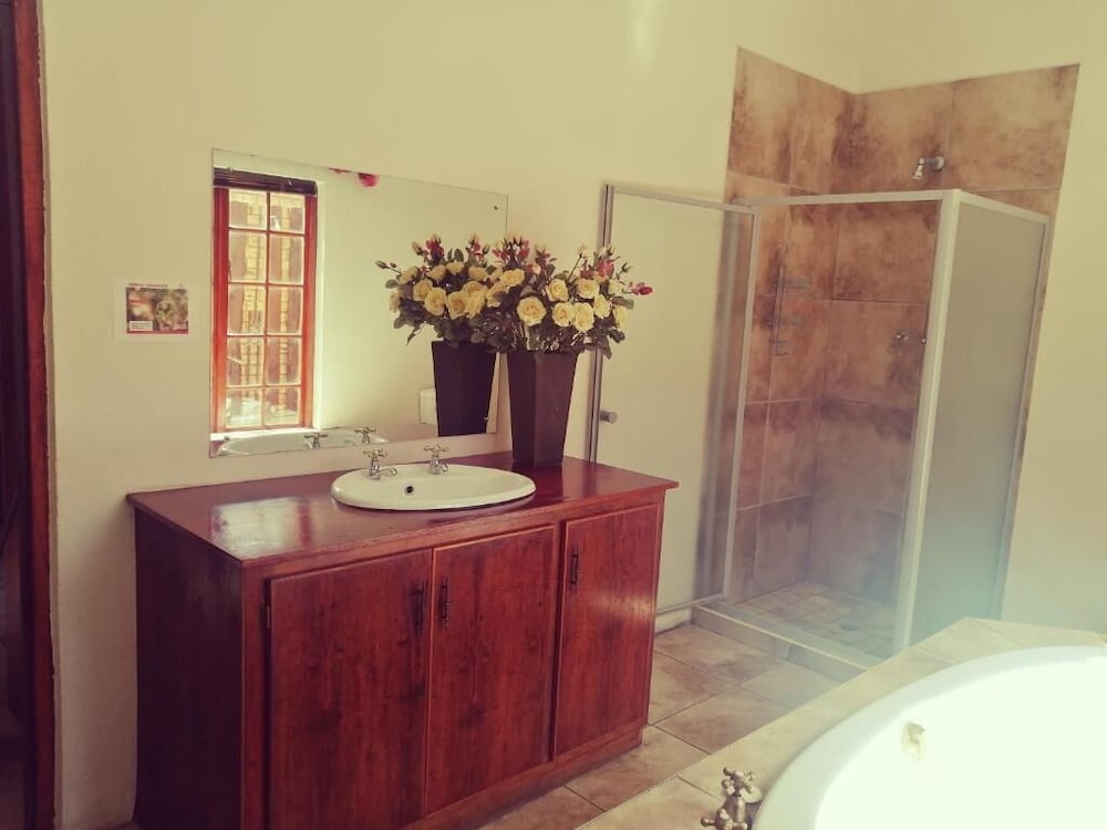 Kuruman Inn by Country Hotels 42/42