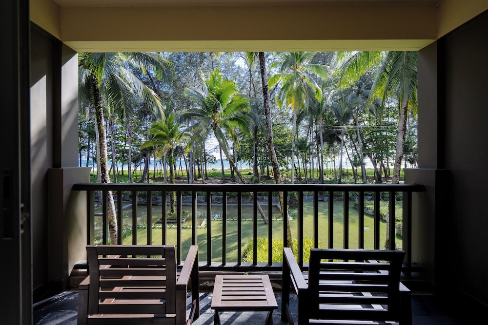 The Grand Southsea Khaolak Beach Resort 34/48
