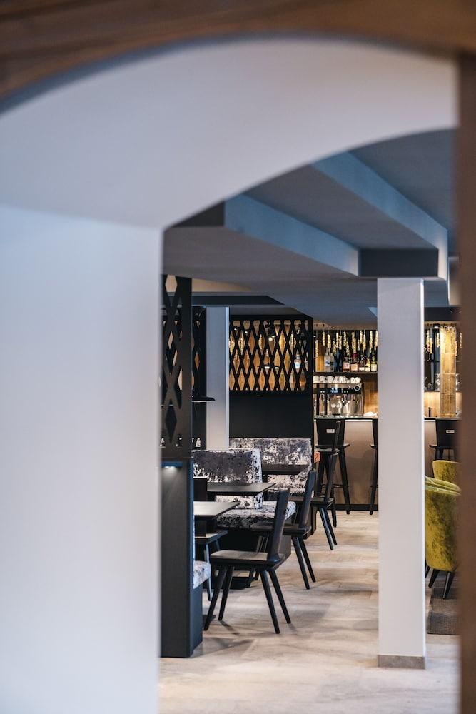 Hotel Arpuria 32/36
