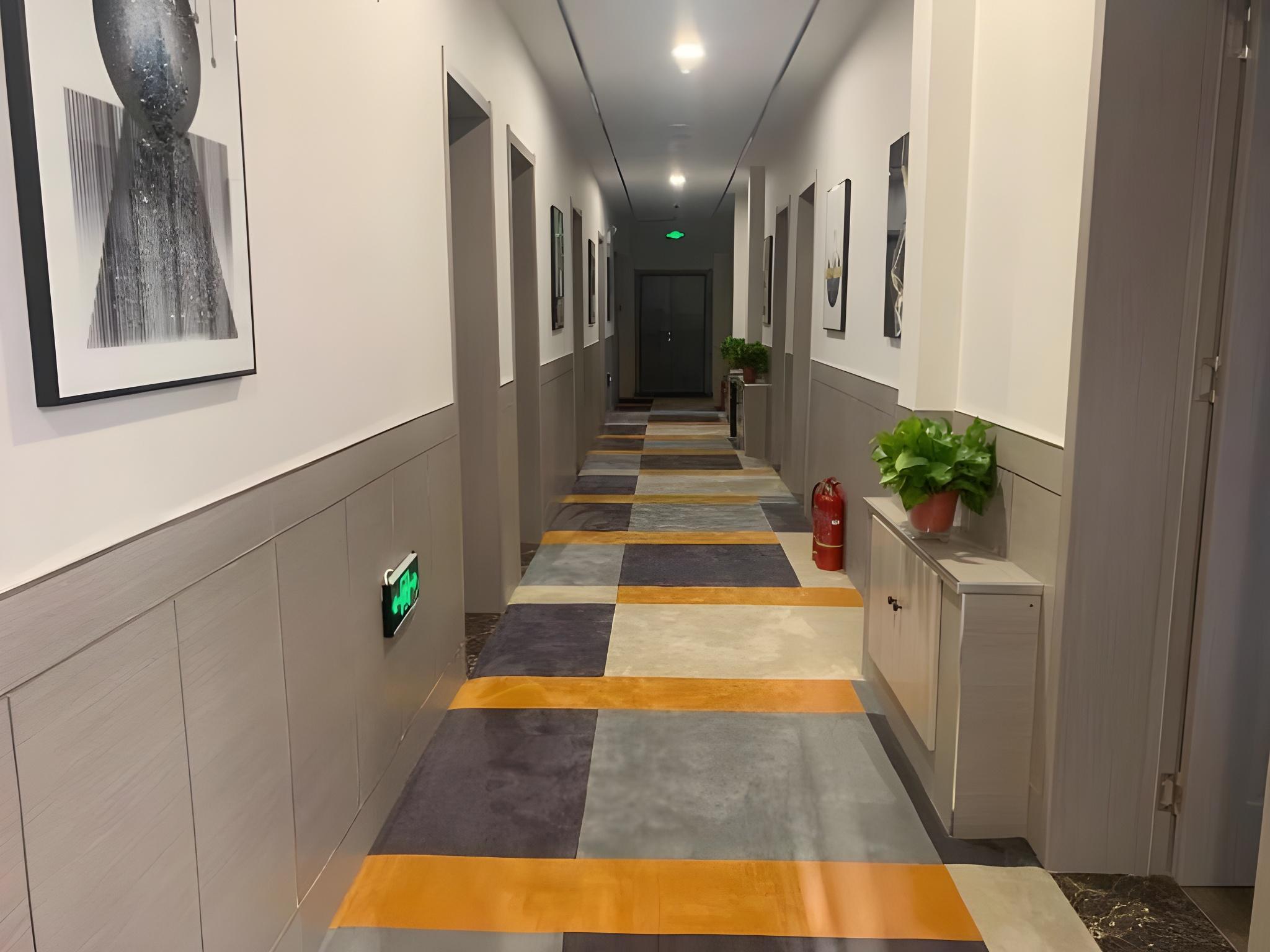 Shell Shanxi Province Jinzhong City Taigu Railway Station Hotel 7/8