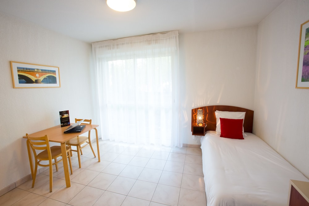 All Suites Appart Hotel Merignac 28/51