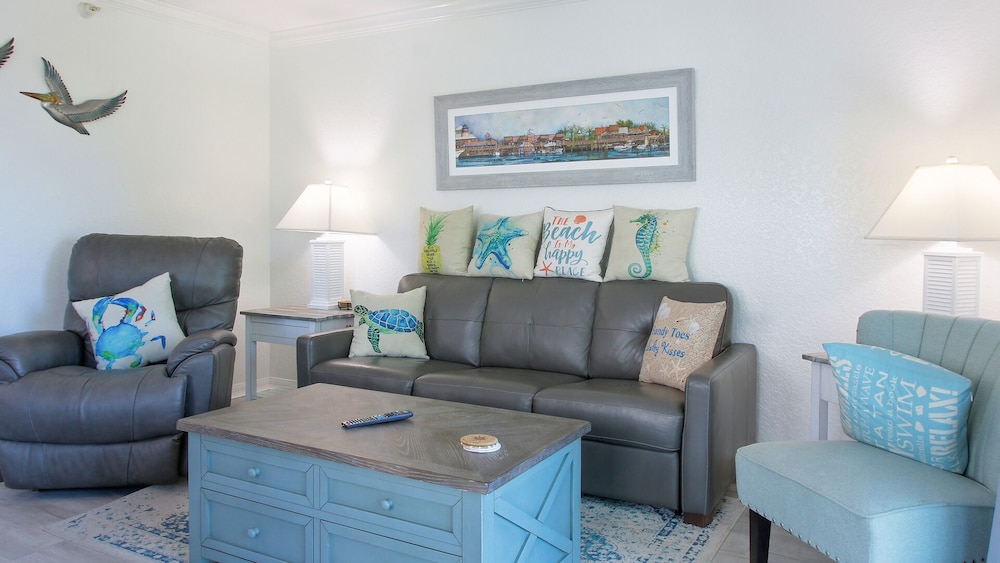 South Beach Condo Hotel 36/50