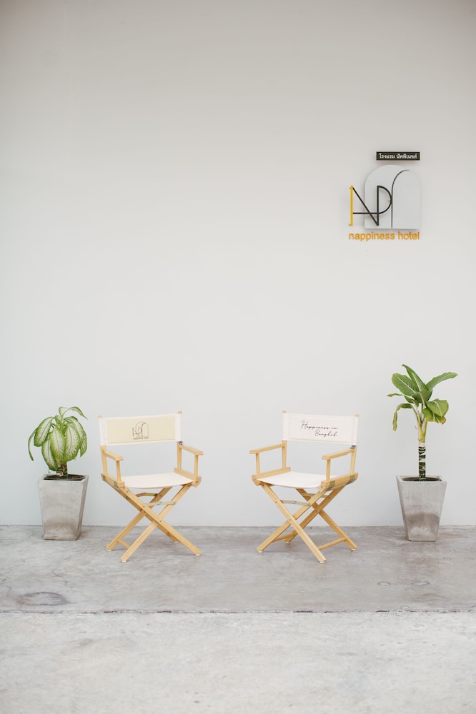 Nappiness Hotel 43/50