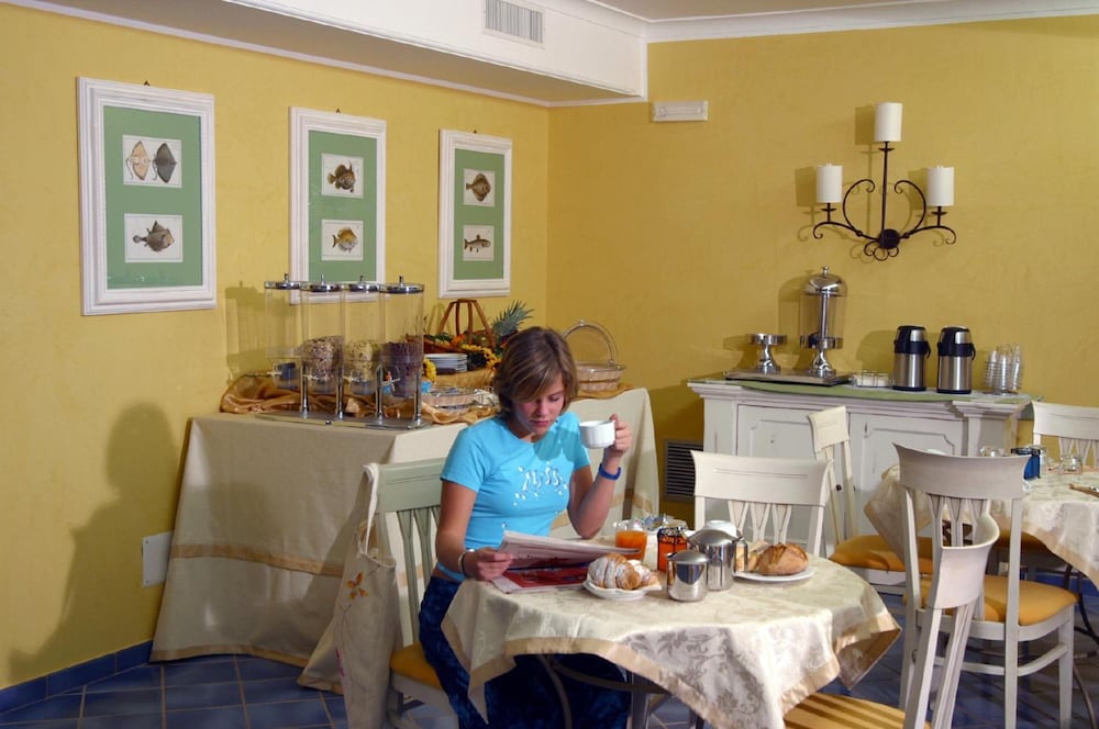 Hotel Nautico Pozzallo 46/68