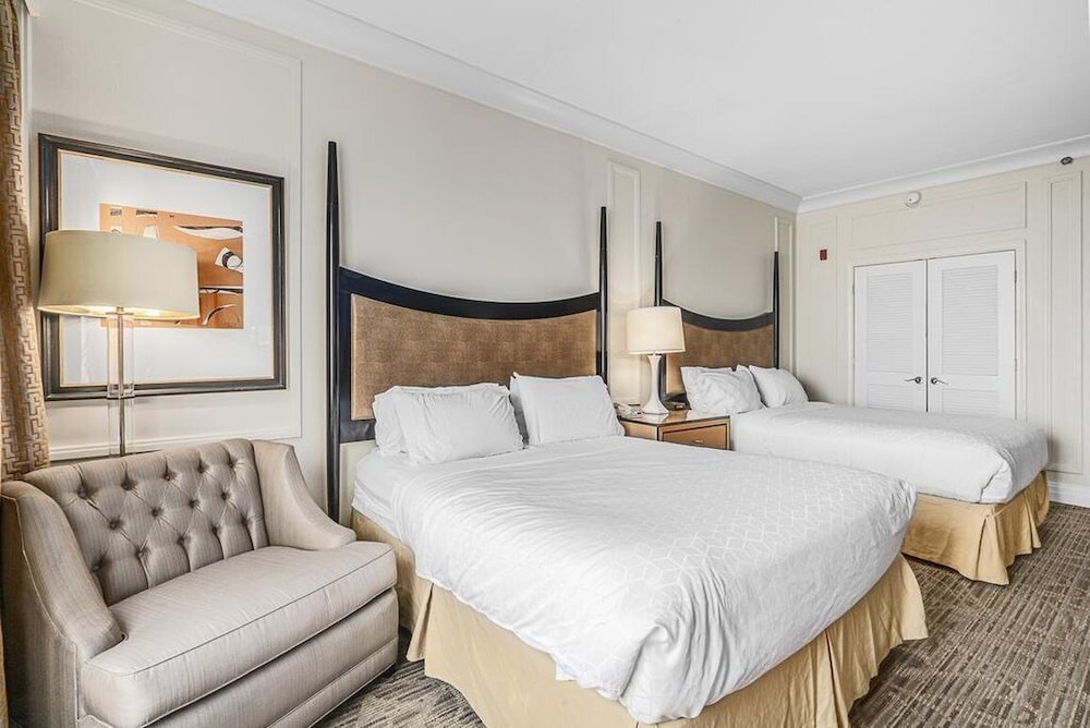 Room, 2 Queen Beds, North Side