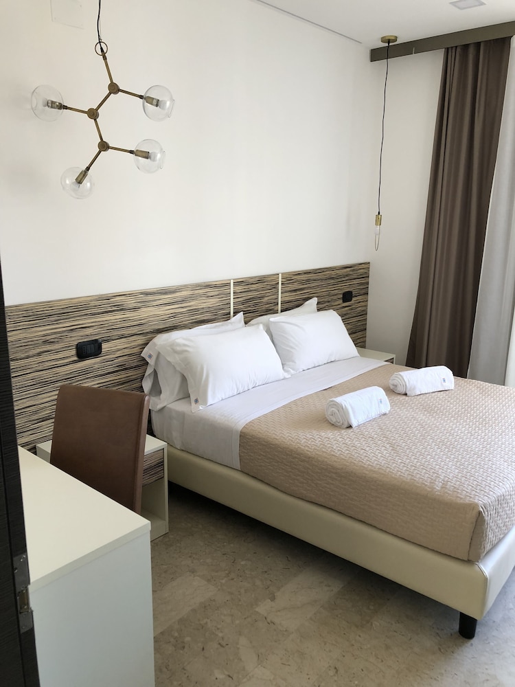 غرفة قياسية بسرير مزدوج، Milazzo INN 2/4