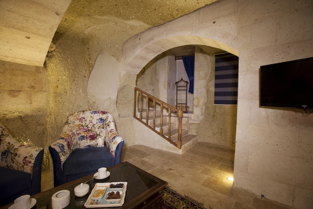 Magic Cave House 40/71