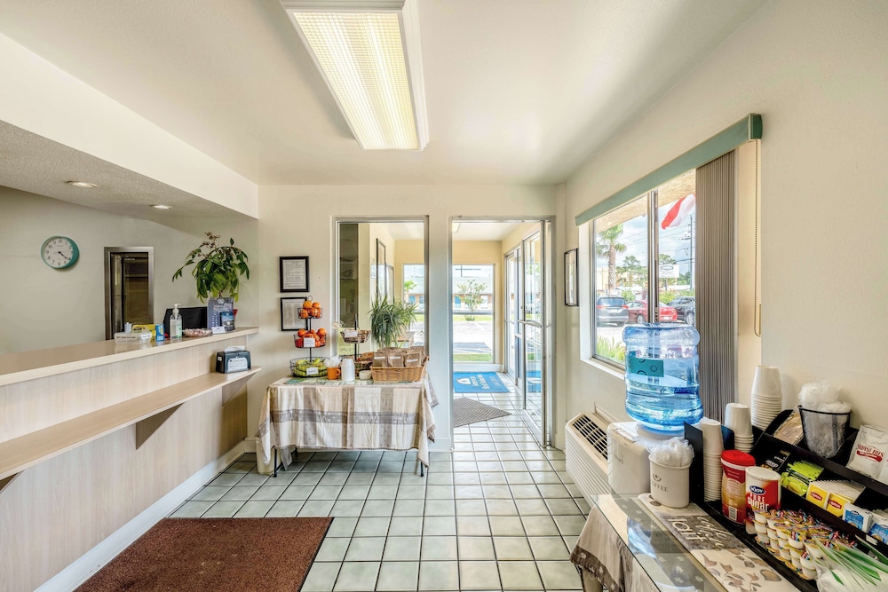 Americas Best Value Inn Lake City 8/45