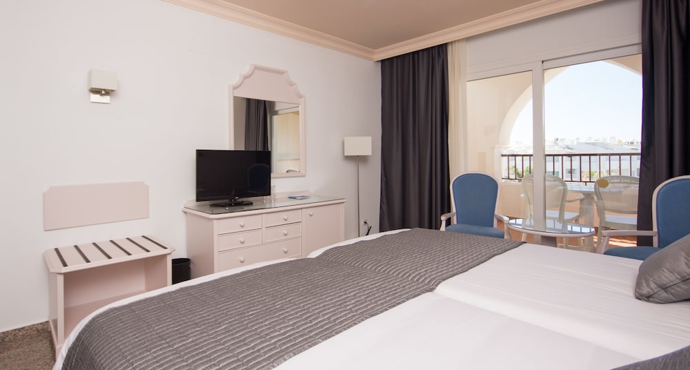 Hotel Mac Puerto Marina 39/49