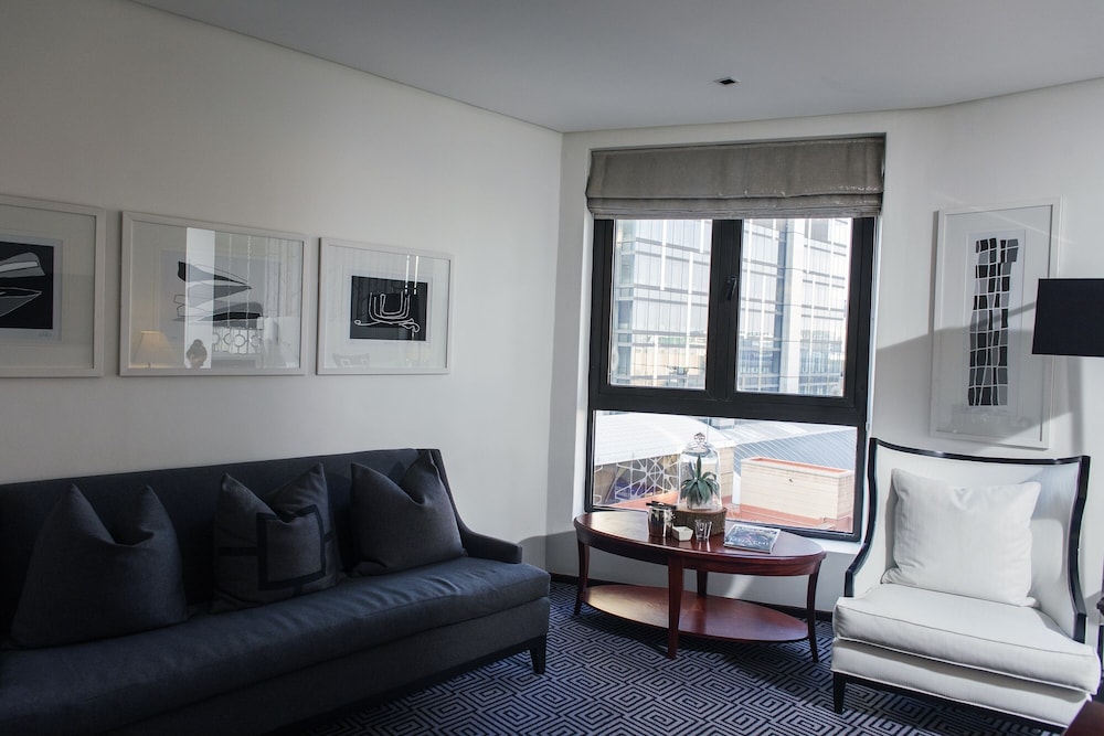 Davinci Hotel And Suites On Nelson Mandela Square 44/67