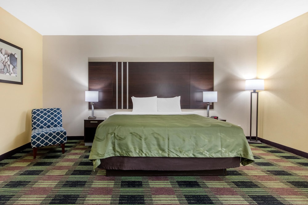 Quality Inn Cadiz, KY 21/40