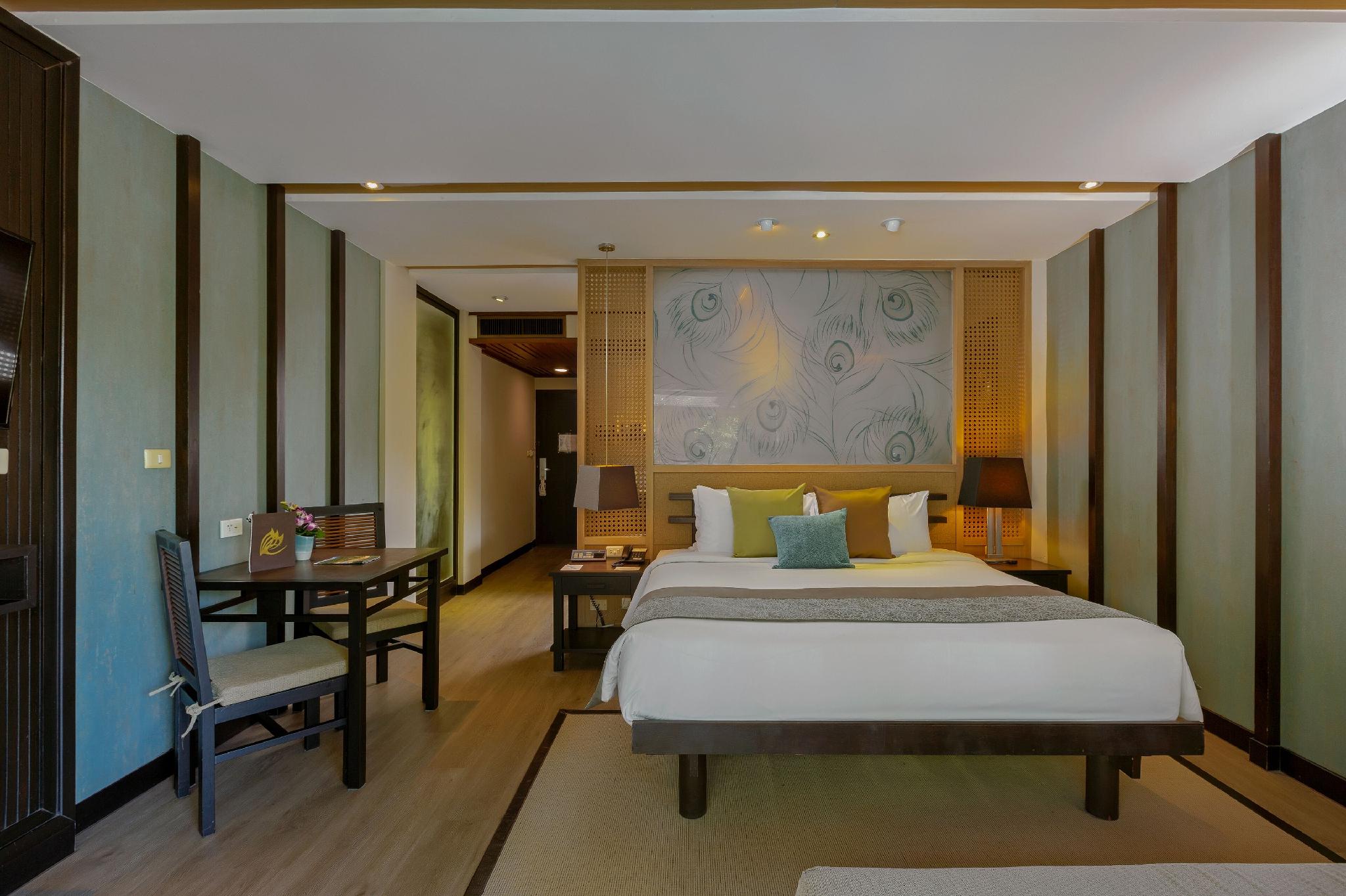 Deluxe, Double Bed, Pool Access
