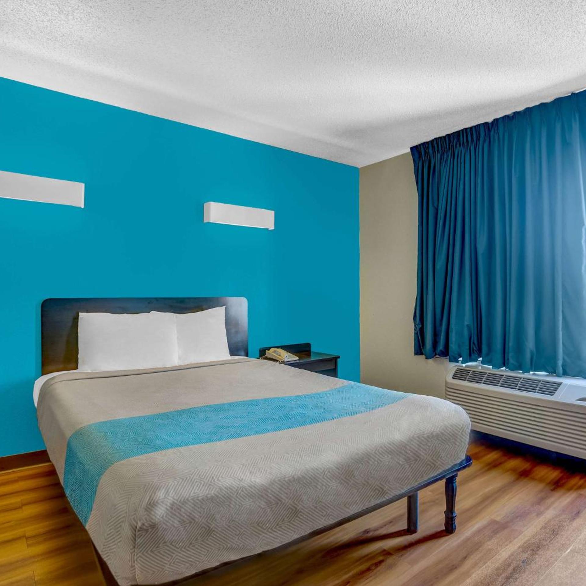 غرفة بسرير كوين لذوي الإعاقة، Motel6 Raleigh, NC - North 6/10