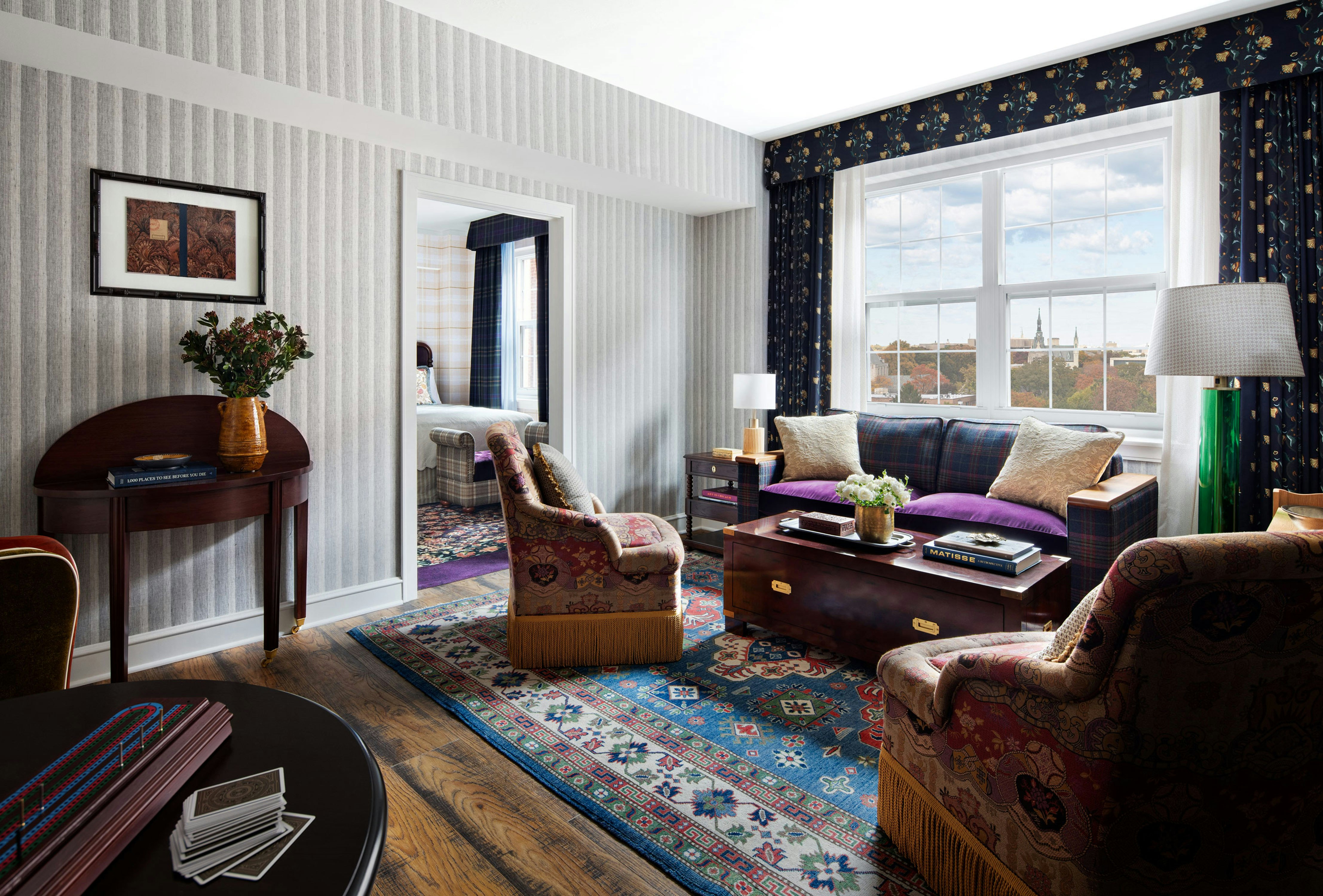 Graduate, Suite, Queen Bed