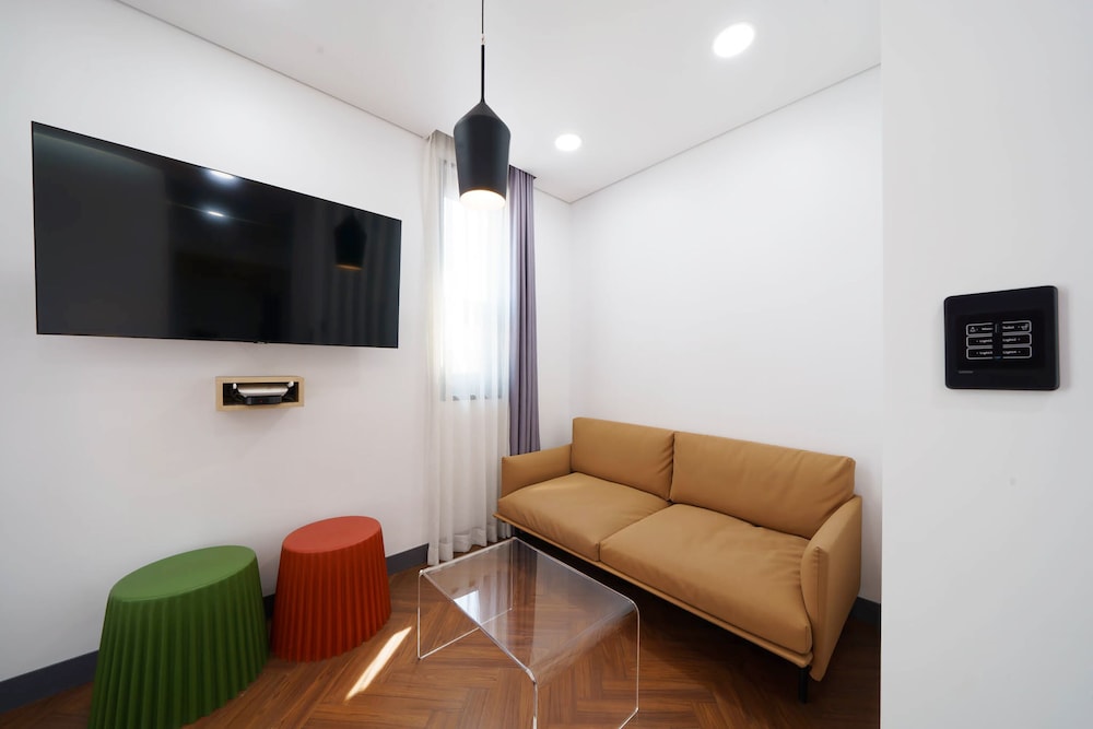Boutique Hotel Wine 26/48
