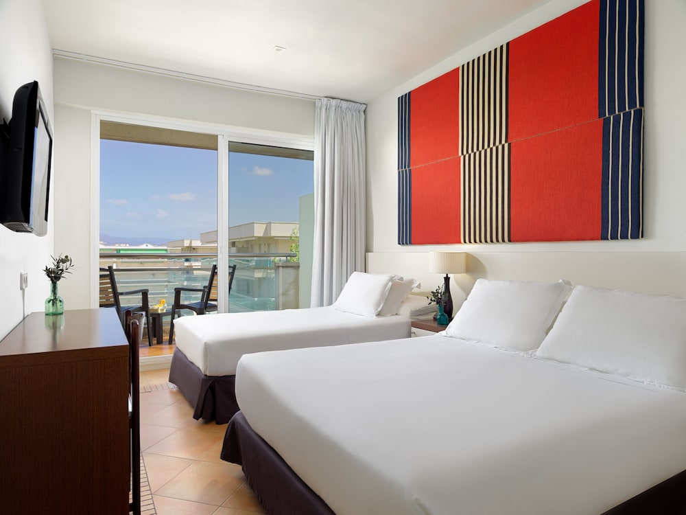 ROOM, DOUBLE BED, WITH EXTRA BED