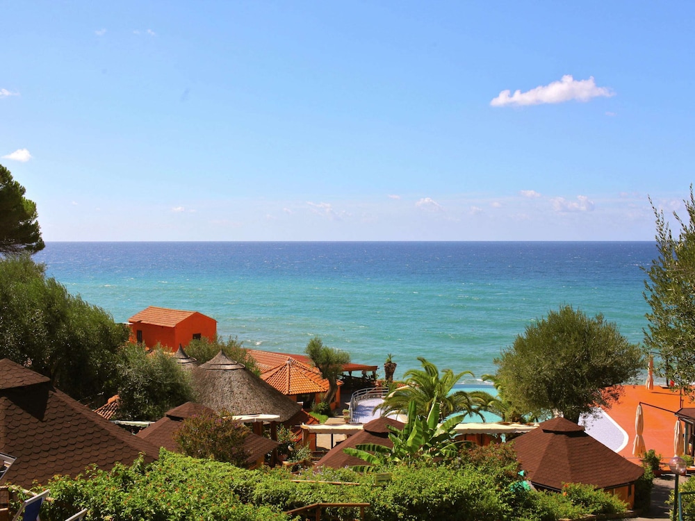 Resort Baia Del Silenzio 64/74