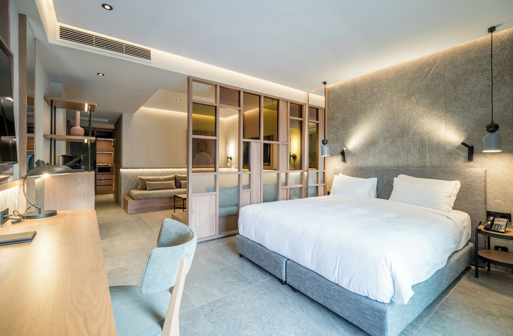 OASIS, GARDEN, SUITE, PRIVATE POOL
