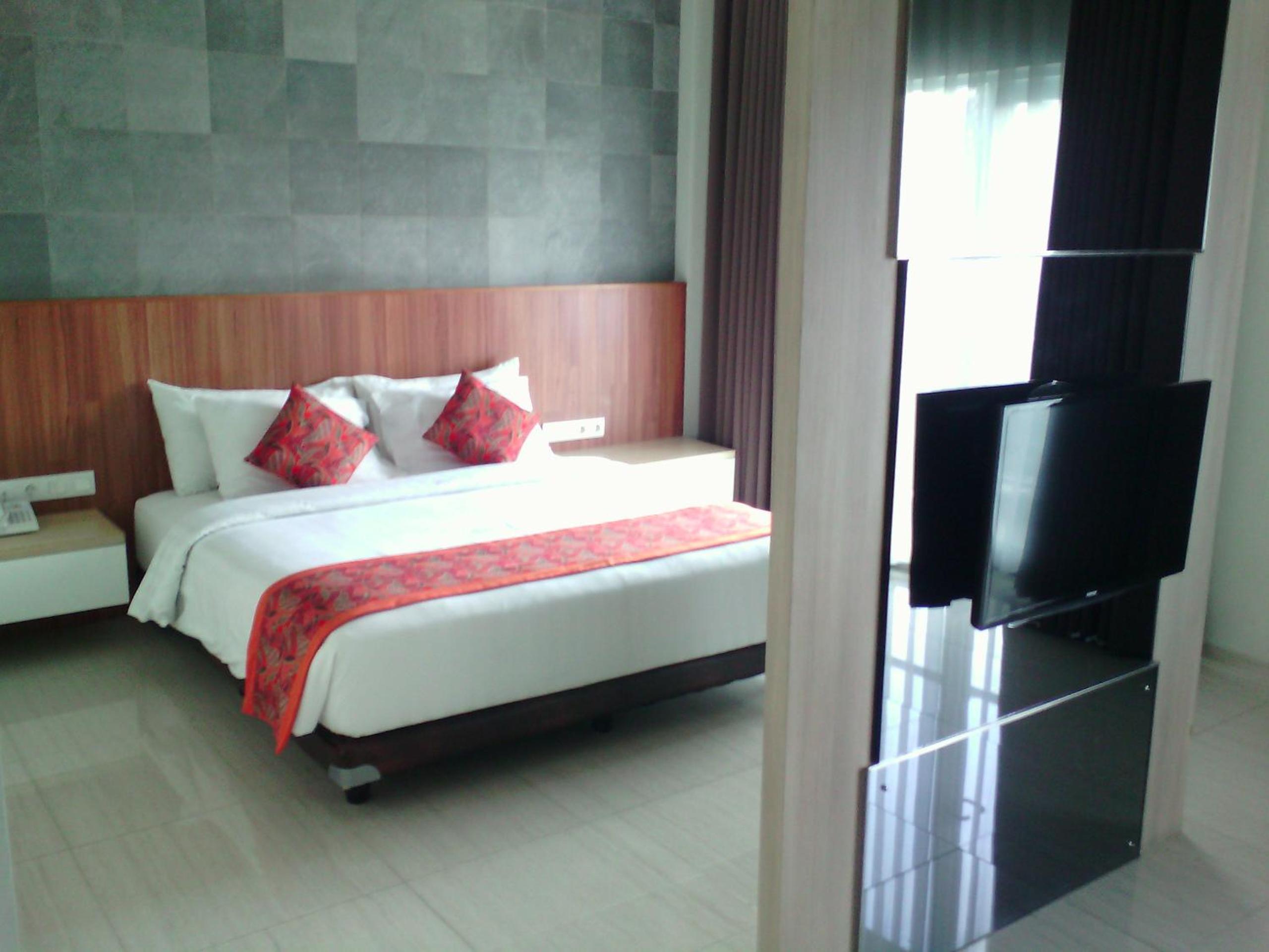 Moscato Hotel and Cafe 13/39