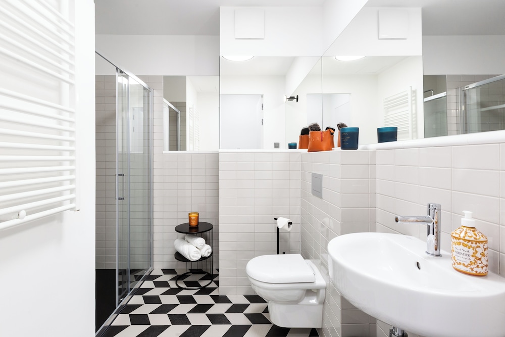 H11 Aparthotel 72/72