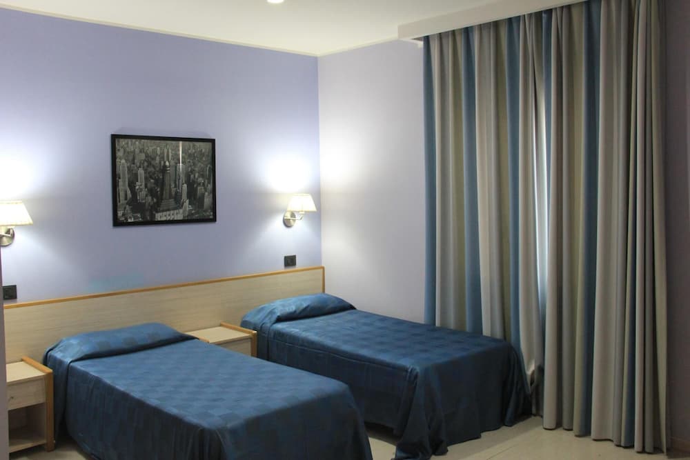 CITTA DEI PAPI HOTEL 8/27