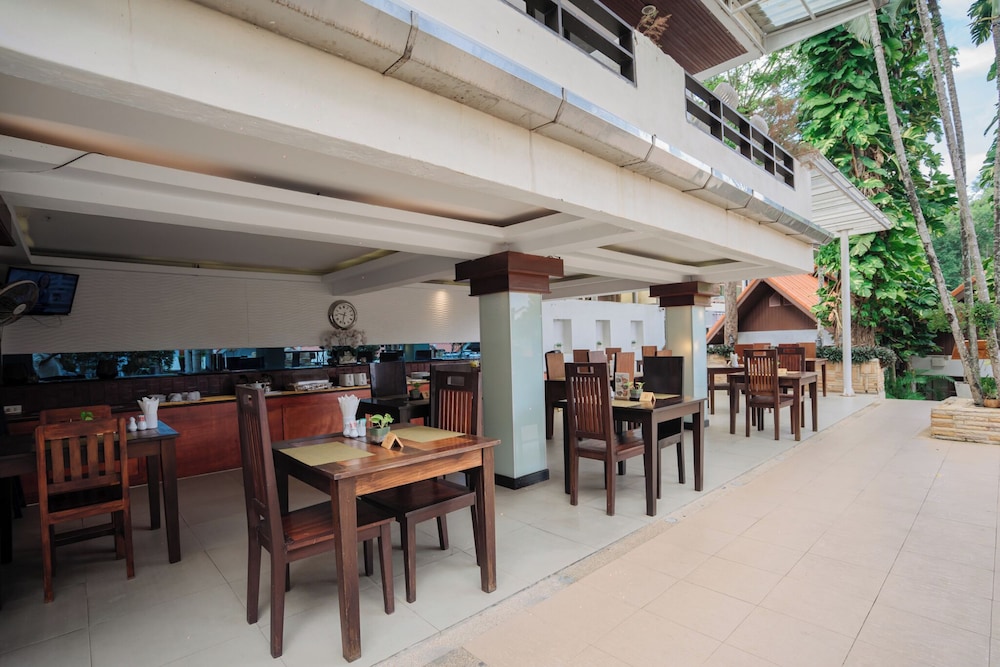 Club Bamboo Boutique Patong Beach Resort 72/85