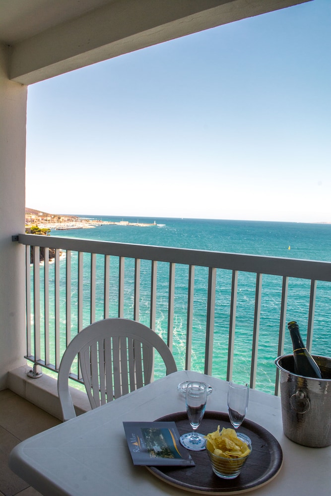 Hotel Roc E Mare 23/43