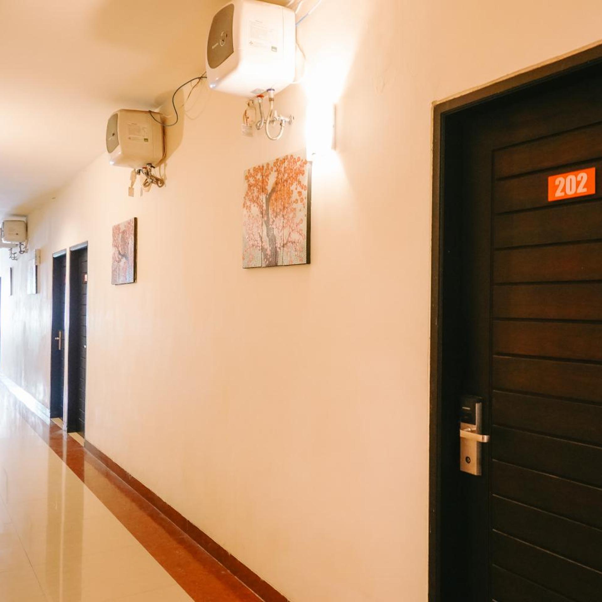 City Hotel Mataram 7/49
