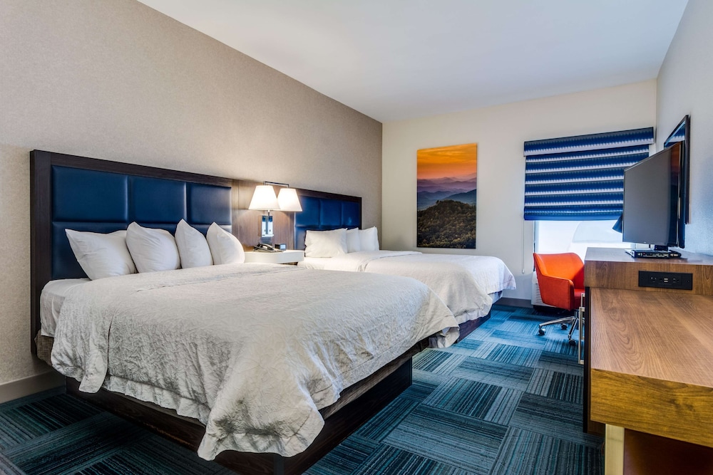 Hampton Inn Johnson City 9/37