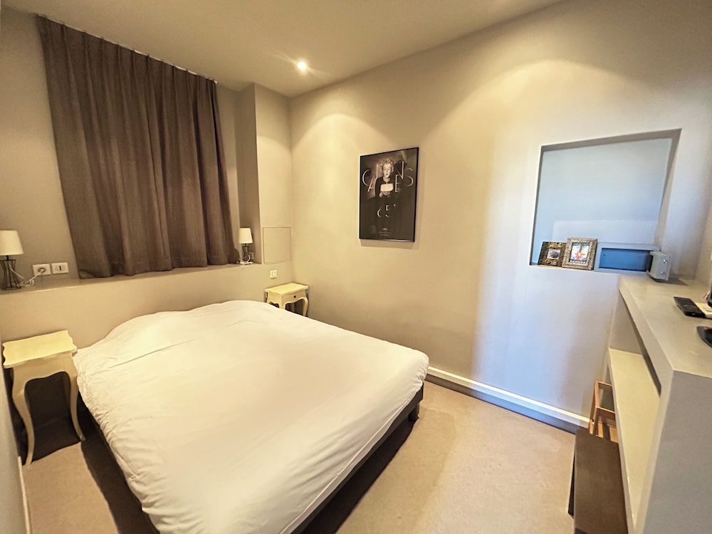 7Art Hotel 25/75