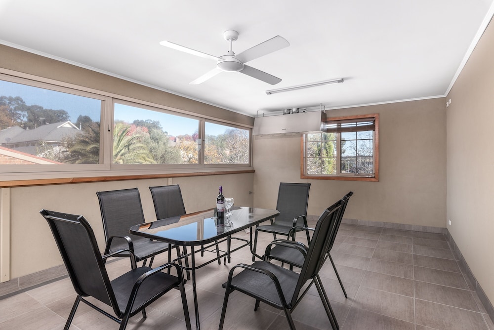 Yarra Valley Motel 50/60