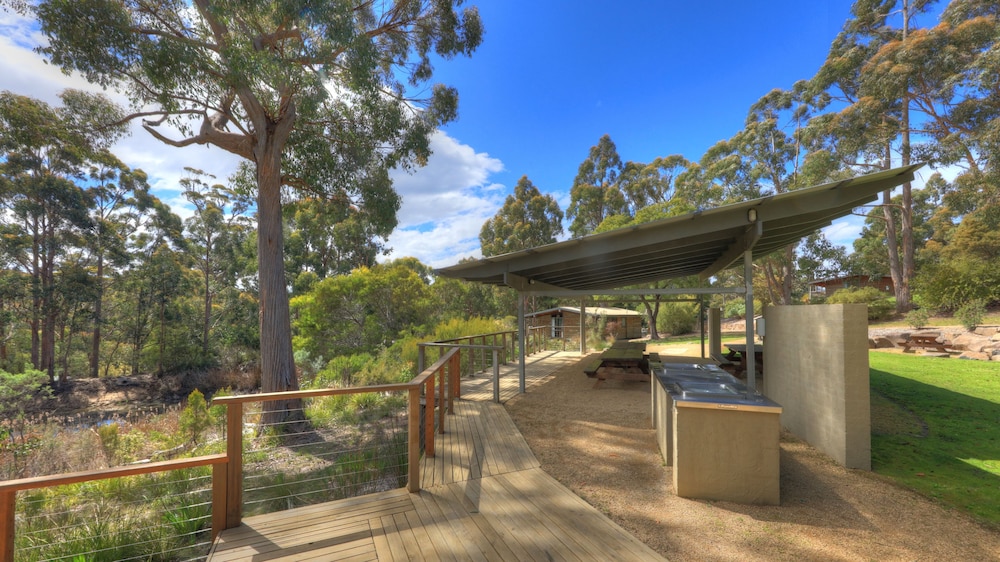 Stewarts Bay Lodge 59/65