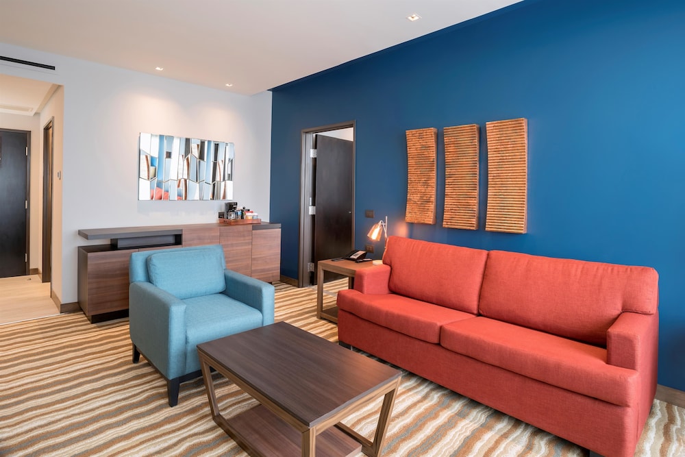 Hilton Garden Inn Chihuahua Chihuahua 36/67