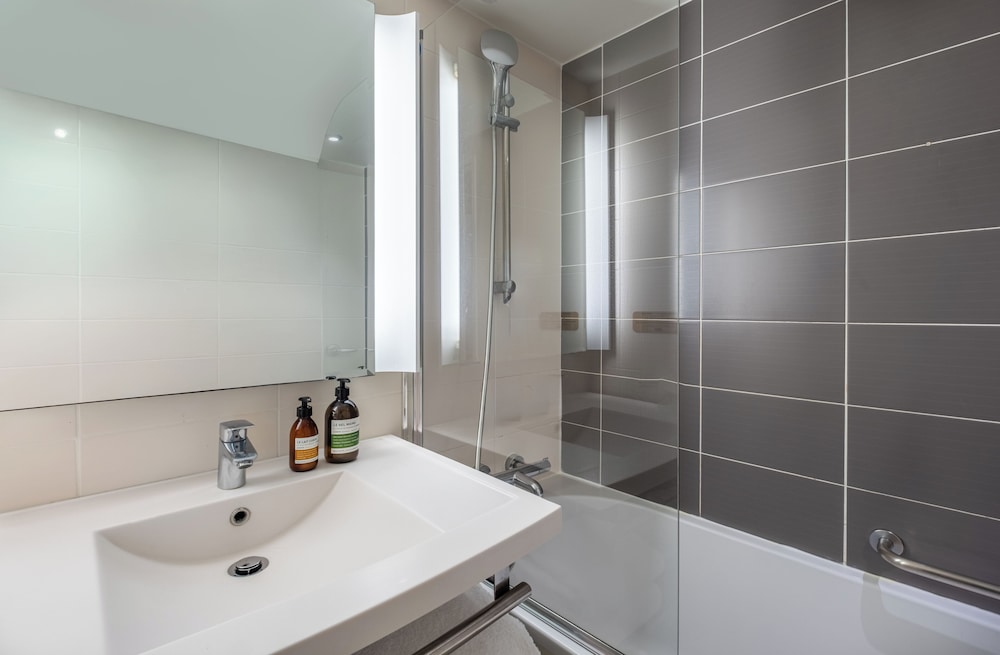 استوديو بسرير كوين بشرفة، FirstName Toulouse Residence, part of JdV by Hyatt 4/6