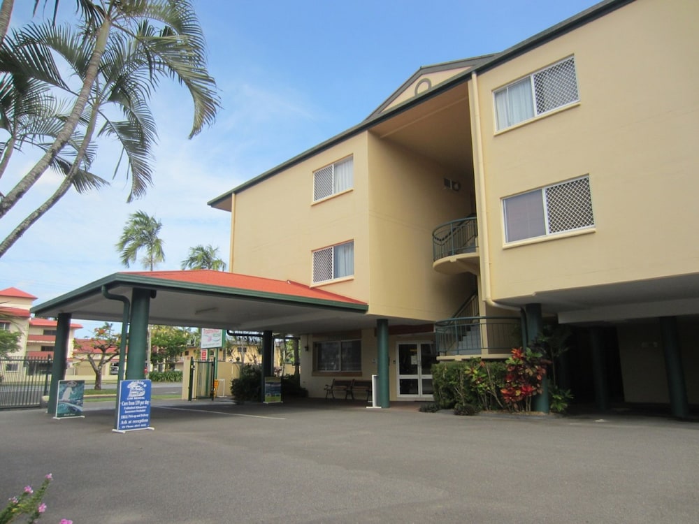 TRADEWINDS MCLEOD HOLIDAY APARTMENTS 3/43