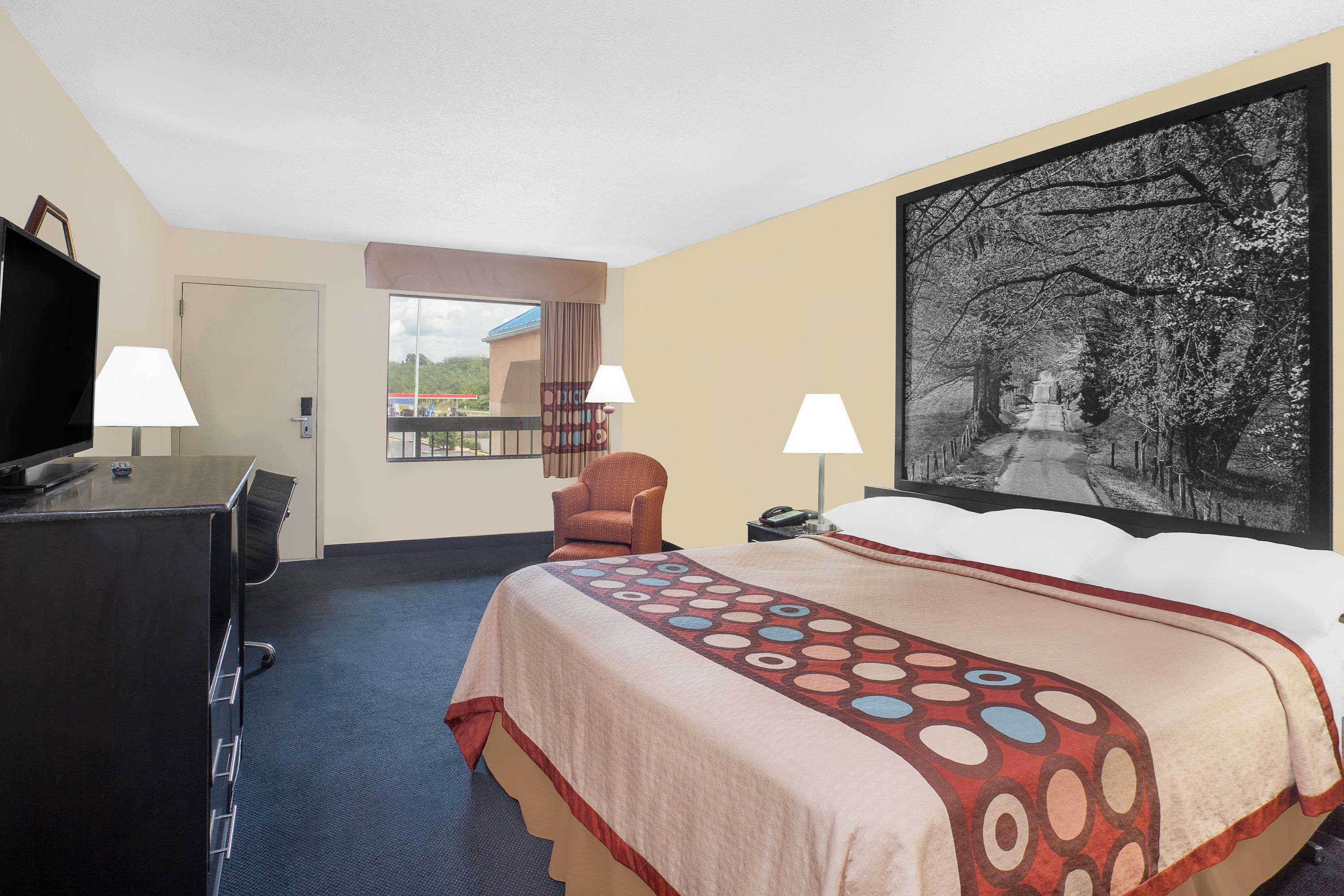 Room, King Bed