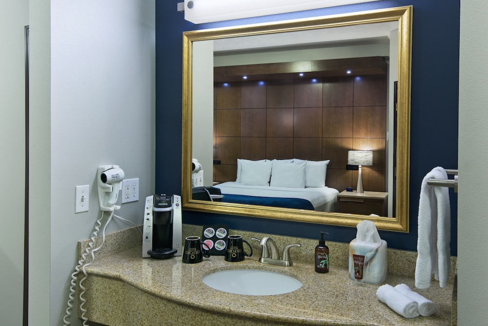Oxford Suites Downtown Spokane 5/55