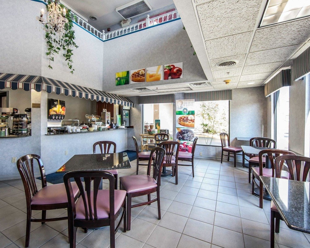 Quality Inn Ashland, KY 49/66