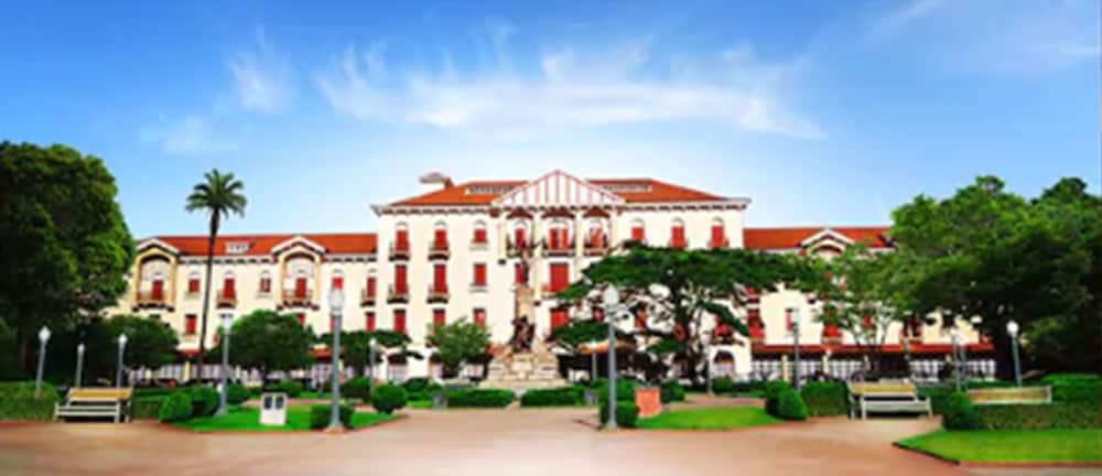 Palace Hotel 62/71