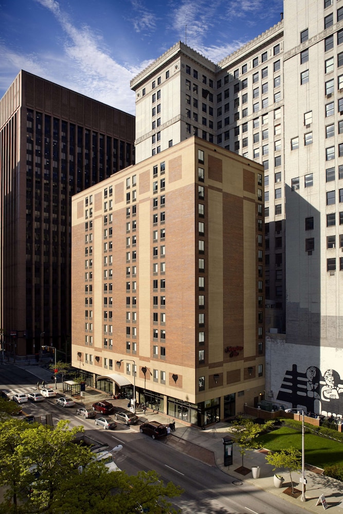 Hampton Inn Cleveland Downtown 1/44