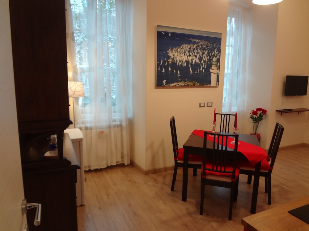 Rooms Boutique Carducci 38/50