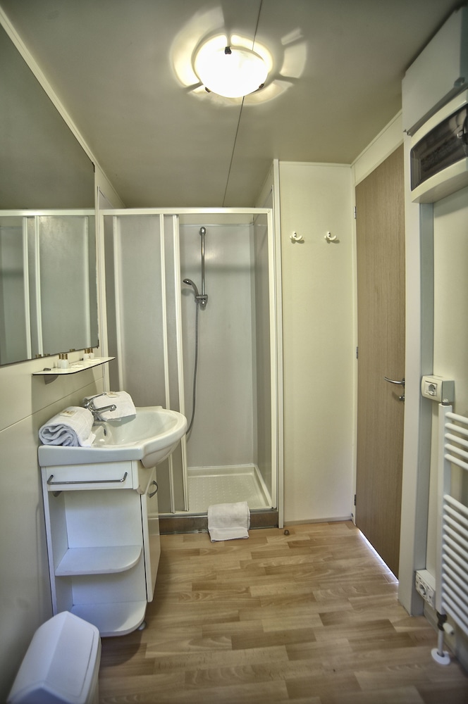 Flaminio Village Bungalow Park Campground 34/71