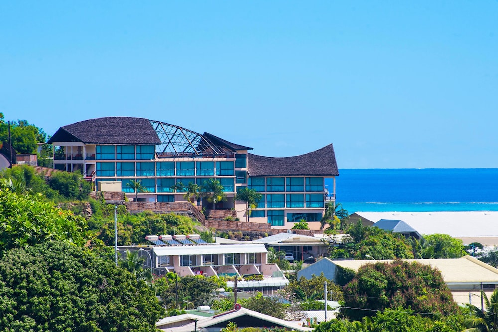 Tahiti Airport Motel 3/64